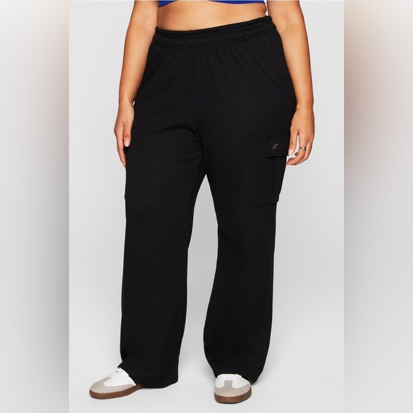 Fabletics Cozy Fleece Wide Leg Cargo Sweatpant Sz 2x short - Picture 2 of 8